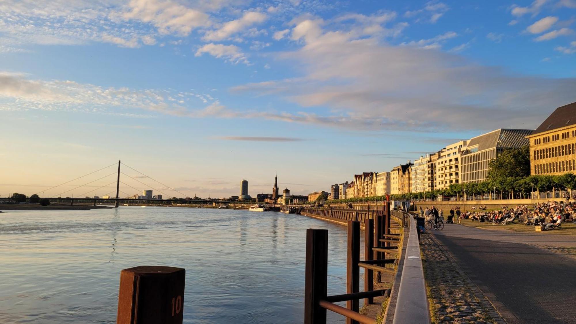 Nice Apartment In Modern Center Of Duesseldorf — Photos 1